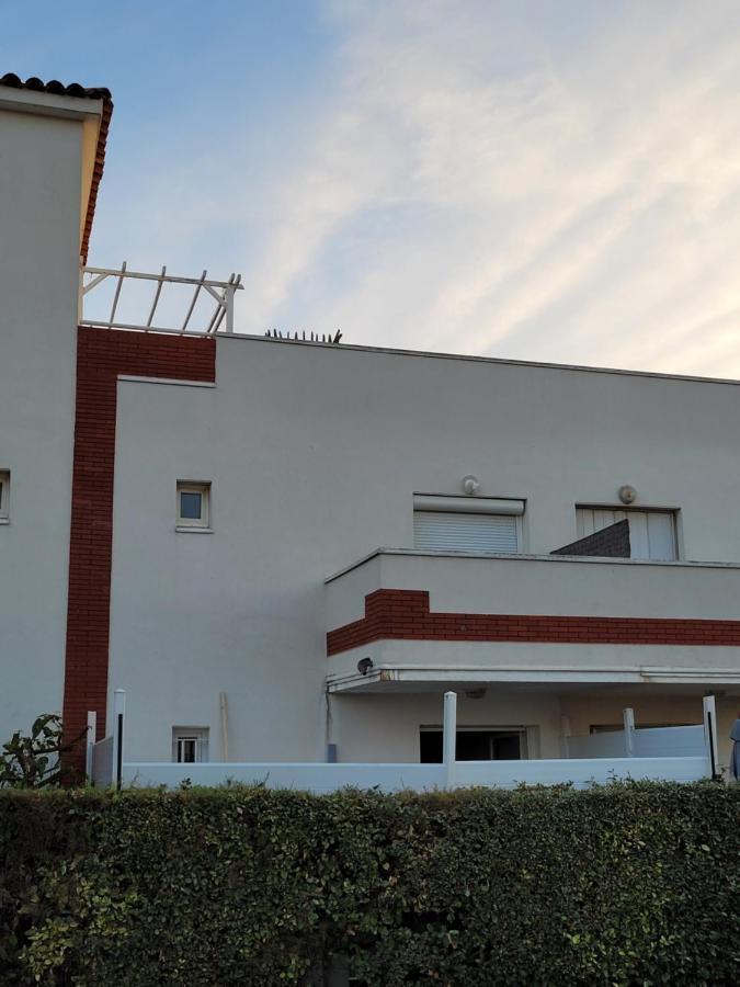 Tahiti Beach, T2 A La Mer, Piscine, Terrasse Et Parking Apartment *